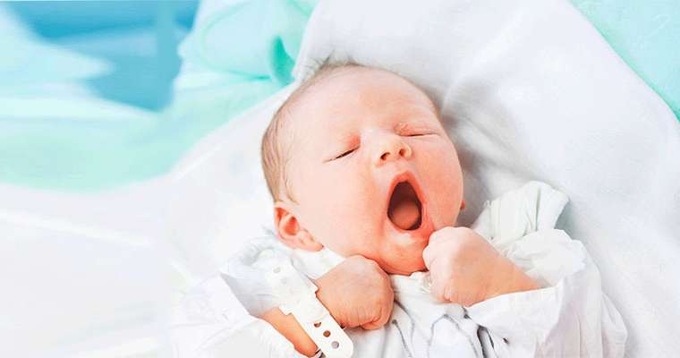 الولادة الطبيعية والولادة القيصرية والمبكره